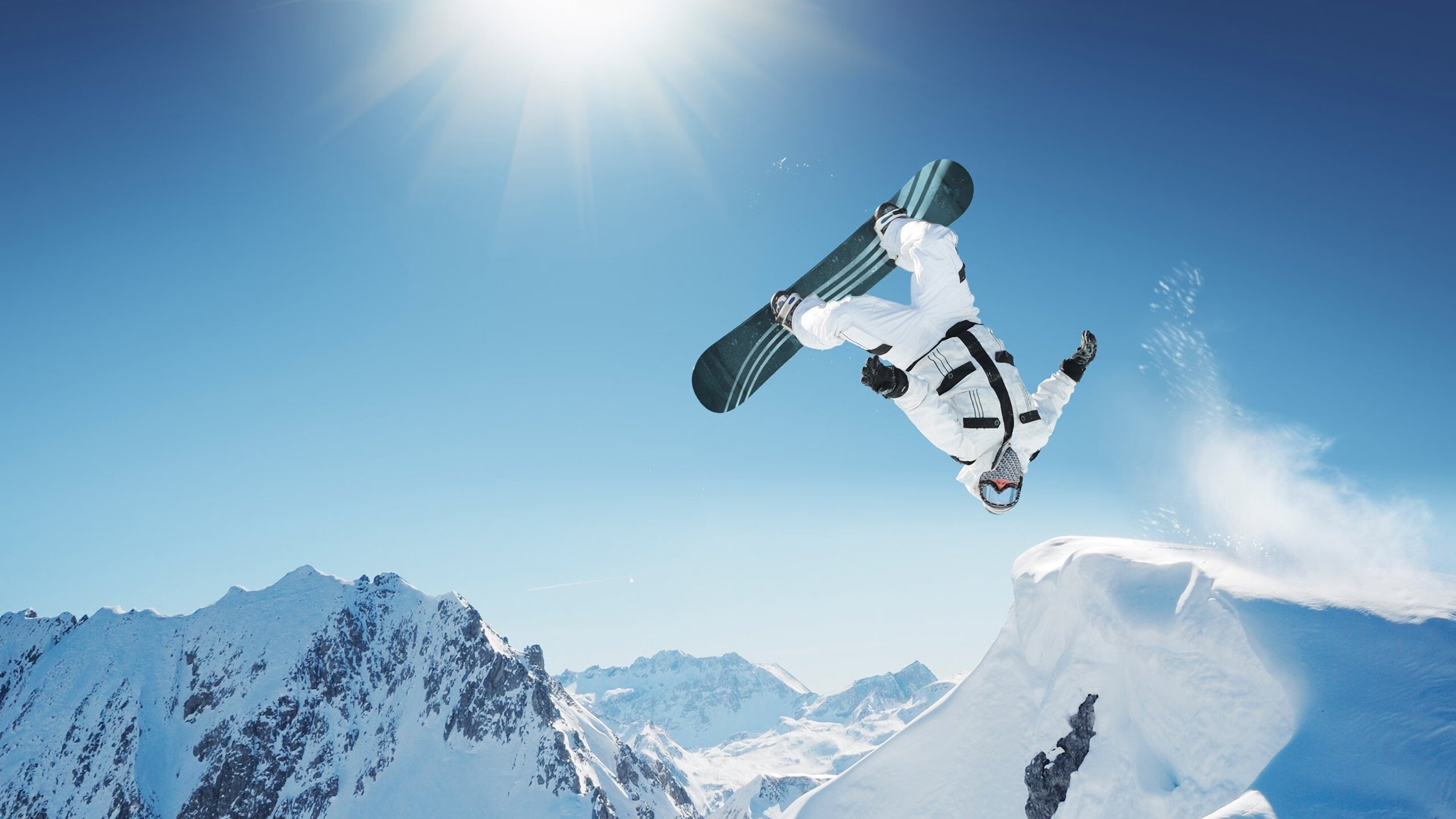 AYX官网-中立代表队B混合接力赛场勇敢拼搏